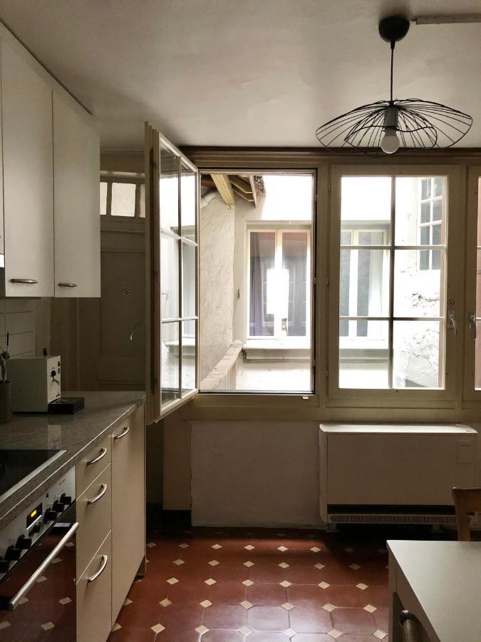 Historical Flat, By Zytglogge - 1St Floor Apartment Bern Bagian luar foto