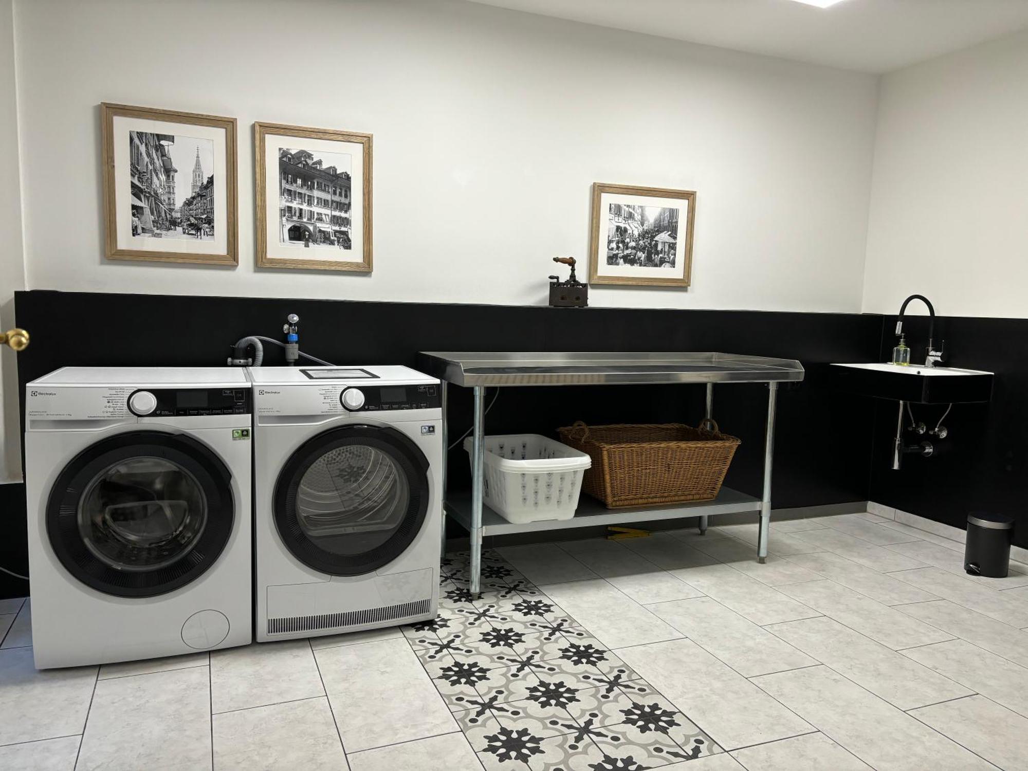 Historical Flat, By Zytglogge - 1St Floor Apartment Bern Bagian luar foto